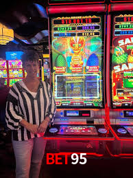 A Ascensão dos Esportes Eletrônicos: Um Novo Paradigma no Entretenimento